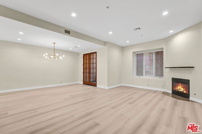 Building Photo - 3833 Huron Ave