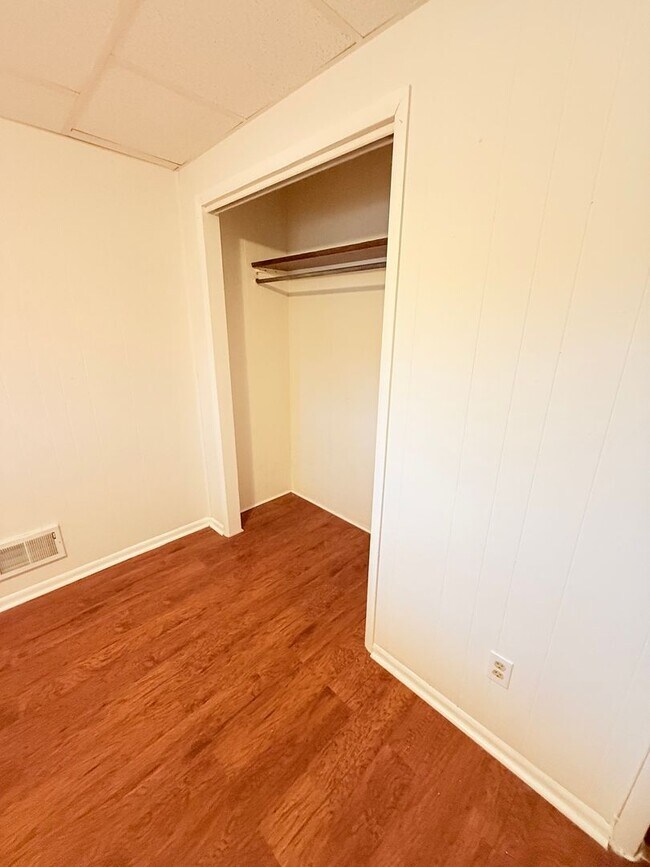 Building Photo - 5BR / 2.5 BA Home – Charles Village – $2,295/mo