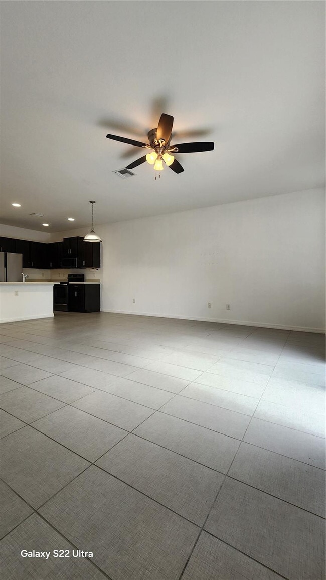 Building Photo - 3364 NW 10th Ave