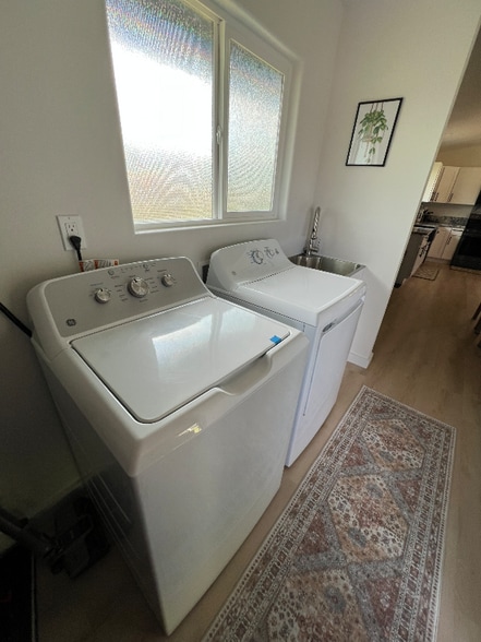 Building Photo - 16-2144-2144 Treefern Dr