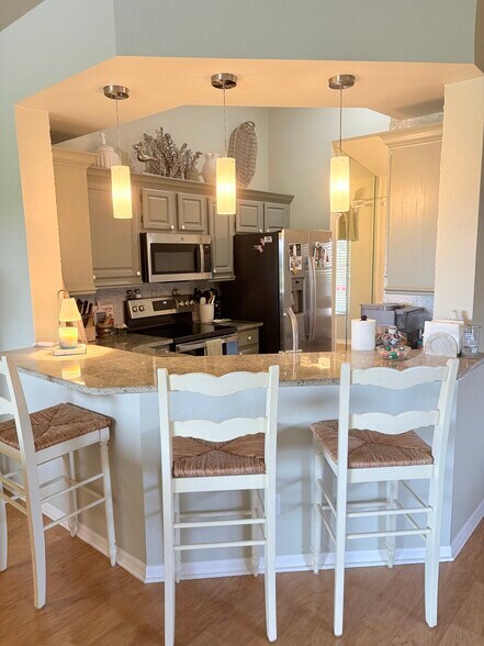 Building Photo - 9855 Costa Mesa Ln