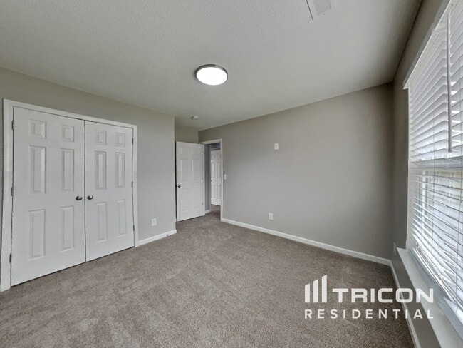 Building Photo - 4085 Heather View Ln