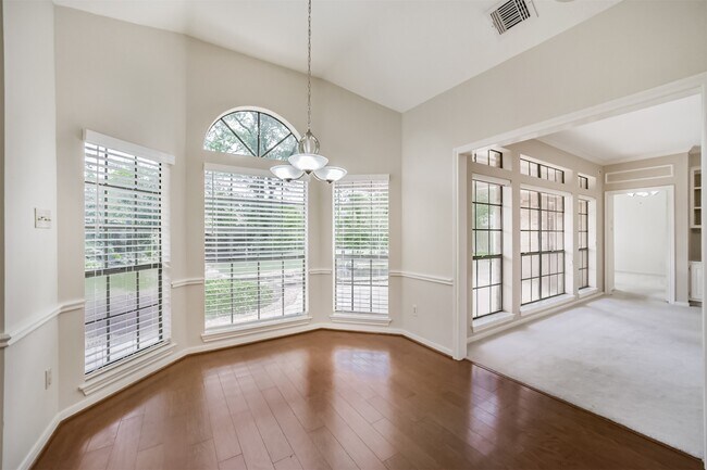 Building Photo - 2214 Cherrytree Ridge Ln