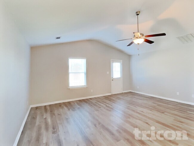 Building Photo - 3723 Burdette Wy.