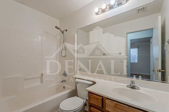 Building Photo - 3980 E Pinon Ct
