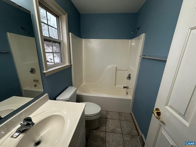 Building Photo - 3171 Turnberry Cir