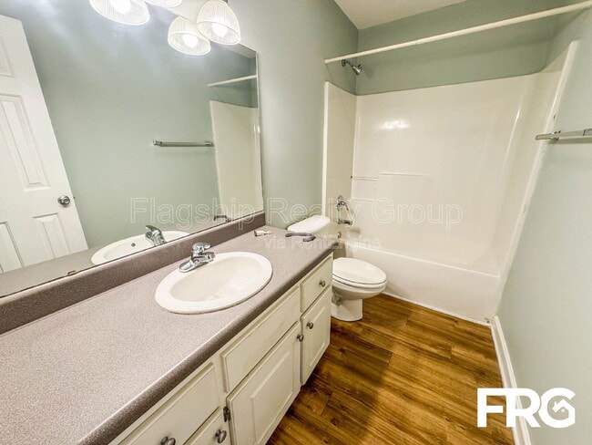 Building Photo - 1145 Nicklaus Dr