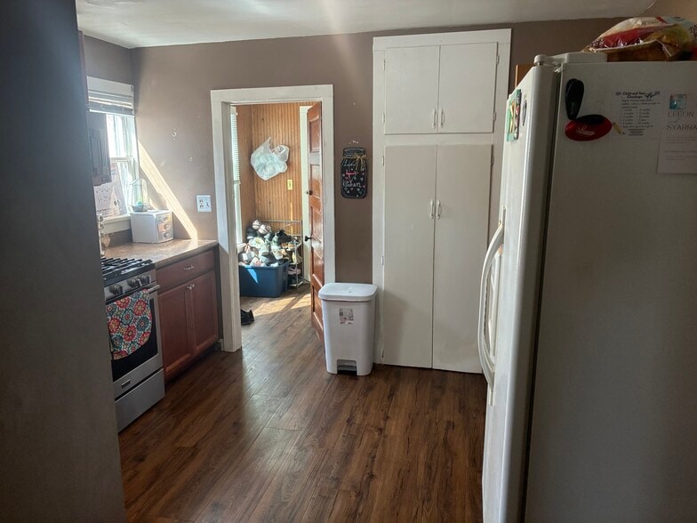 Building Photo - 712 N 2nd St