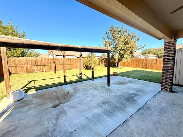 Building Photo - 2403 Rosemary Ln