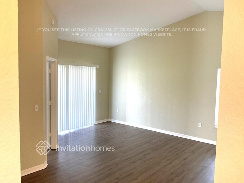 Building Photo - 1077 Merrimack Blvd