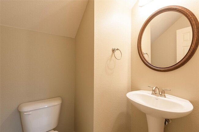Building Photo - 2613 Patriot Dr