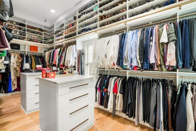 Building Photo - 1046 Wiley Bridge Rd