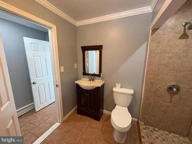 Building Photo - 712 Ohio Ave