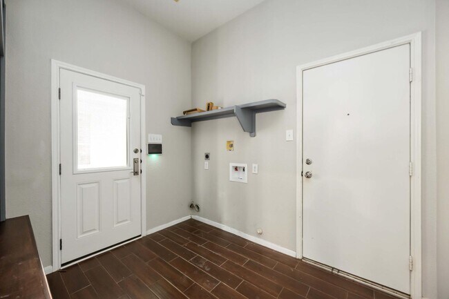 Building Photo - 3419 Crosby Landing