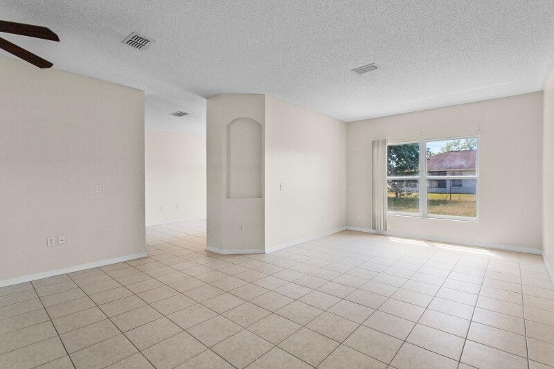 Building Photo - 504 Delido Way