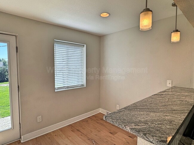 Building Photo - 4720 Elm Ct
