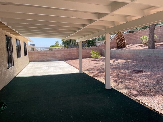Building Photo - 3 bedroom home in Summerlin North