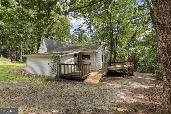 Building Photo - 555 McGlaughlin Rd