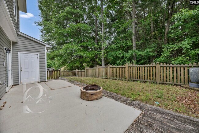 Building Photo - 328 Northwood St