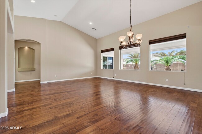 Building Photo - 6118 N 133rd Ave