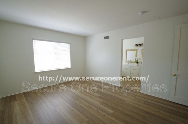 Building Photo - 2836 Limestone Dr