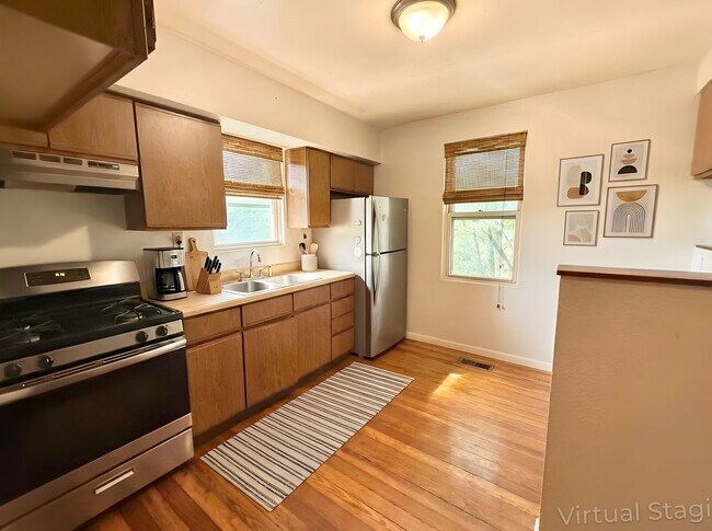 Building Photo - 3 Bed/1 Bath Home in Clairton