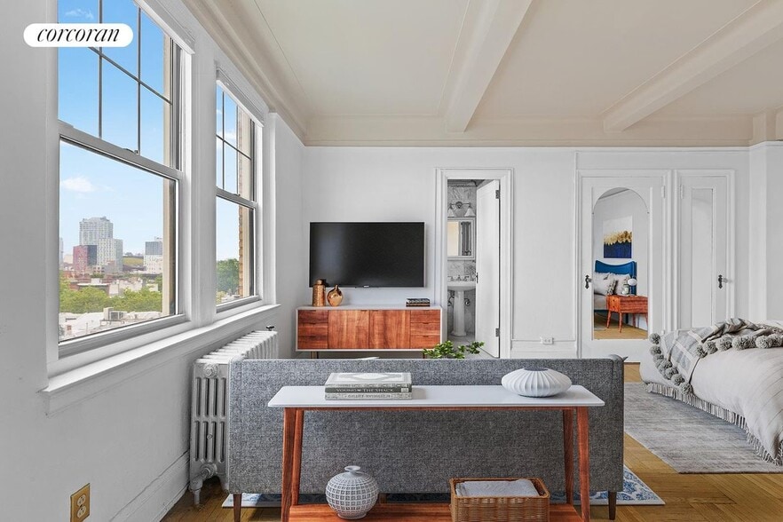 Primary Photo - 209 Lincoln Pl