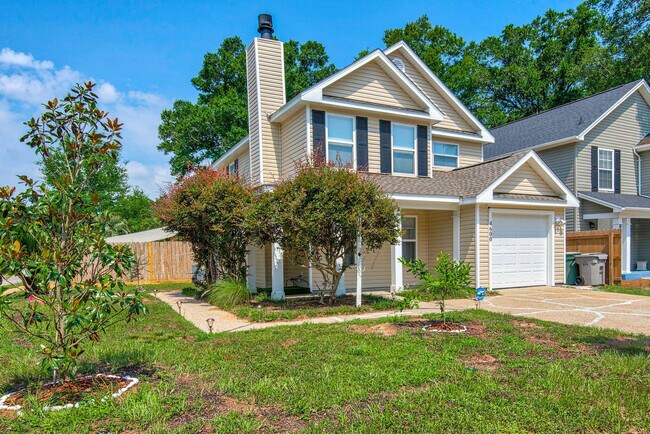 Building Photo - 4600 Lennox Pl