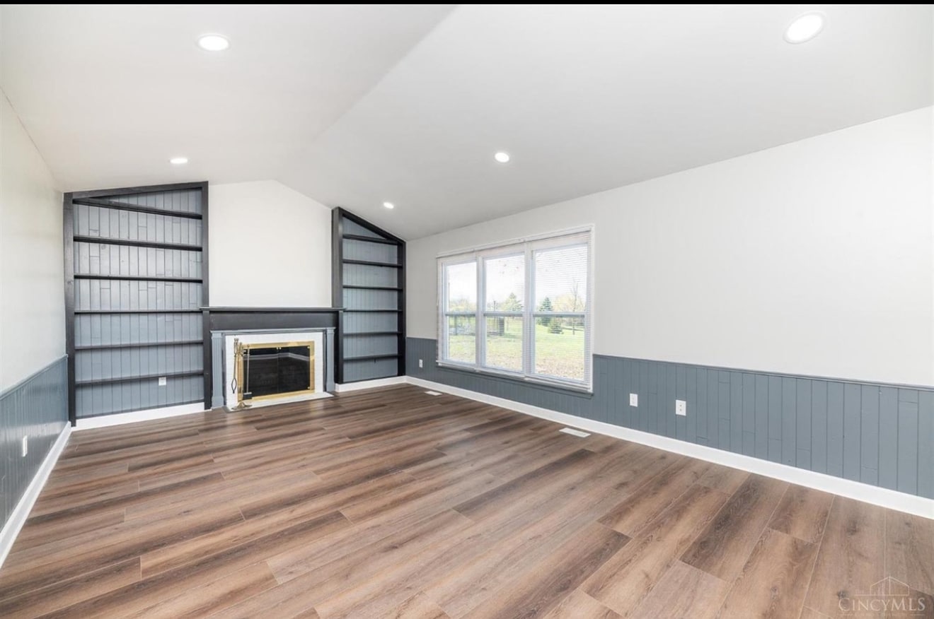 Building Photo - 8237 Eagle Ridge Dr
