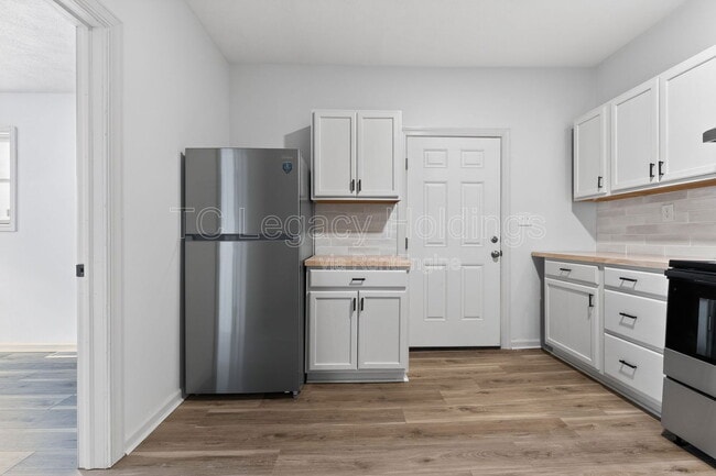 Building Photo - 127 Haymond Hwy