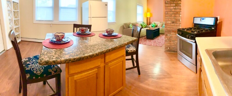 Building Photo - 206 California Ave