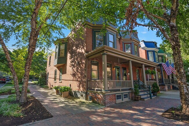 Building Photo - 1516 N Clayton St