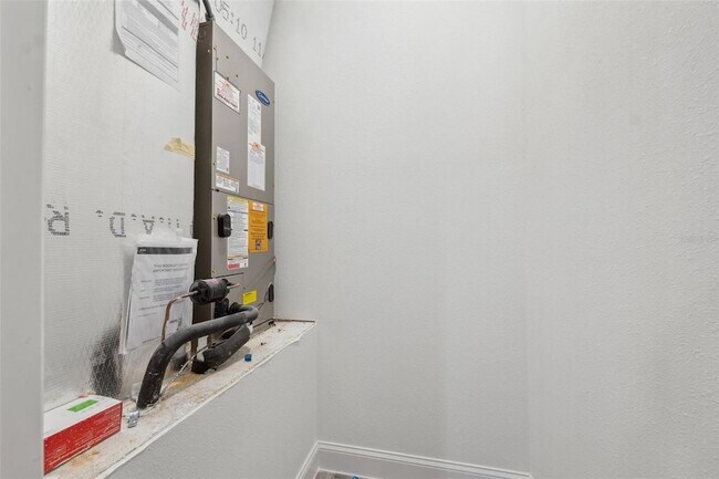 Building Photo - 16904 SW 30th Avenue Rd