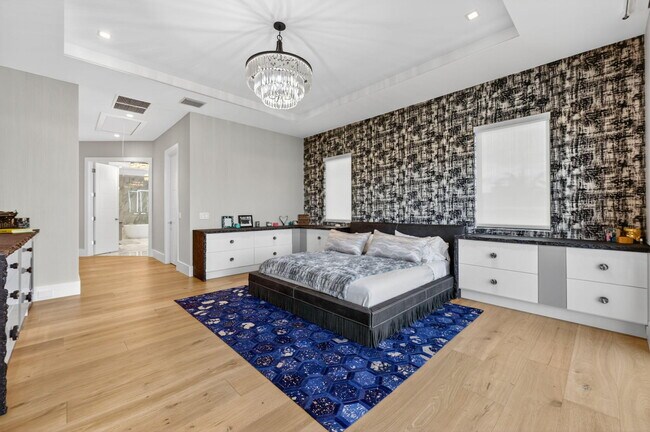 Building Photo - 785 NE 70th St