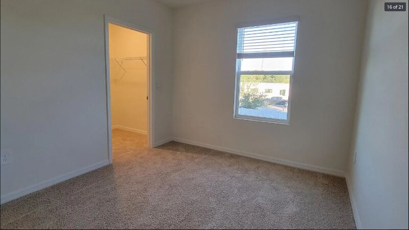 Building Photo - 5977 Briar Rose Wy