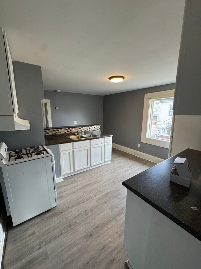 Building Photo - 2411 61st St