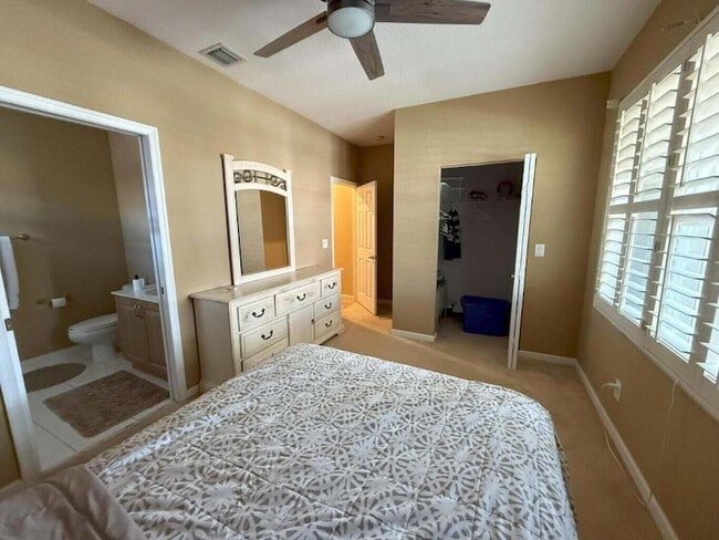 Building Photo - 328 W Coral Trace Cir