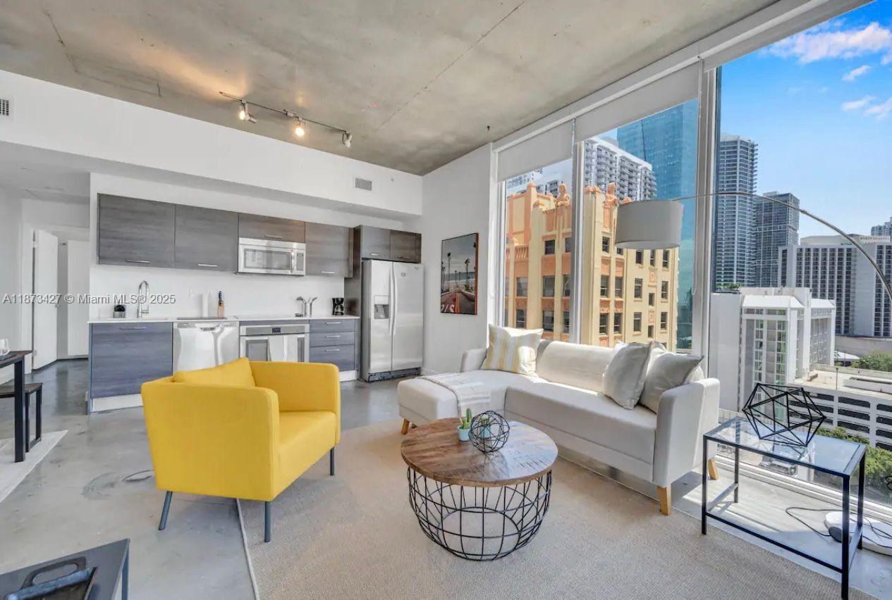 Building Photo - 151 SE 1st St