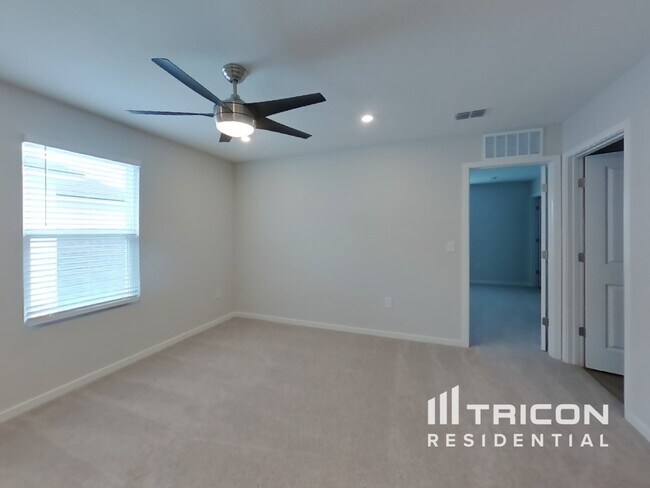 Building Photo - 68 Brazil Nut Cir