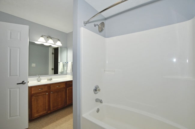 Building Photo - 517 E 23rd St