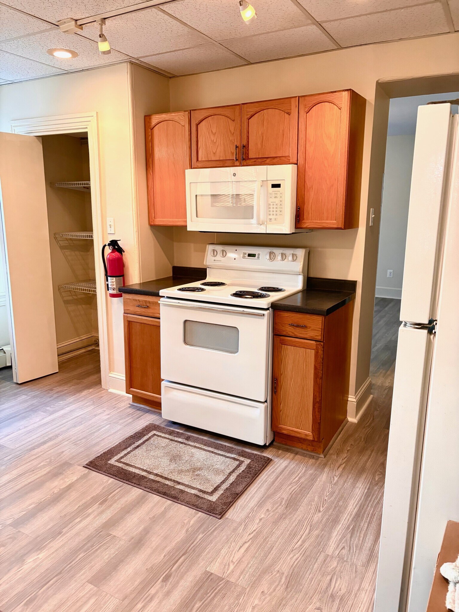 Building Photo - 525 Monastery Ave