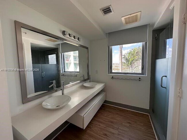 Building Photo - 92 SW 3rd St