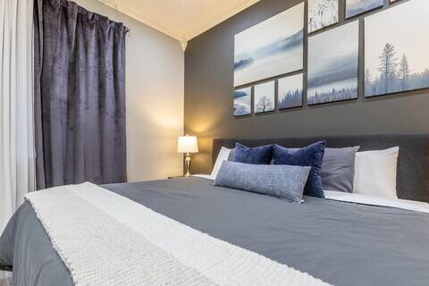 Building Photo - 8116 Kanis Oaks Dr