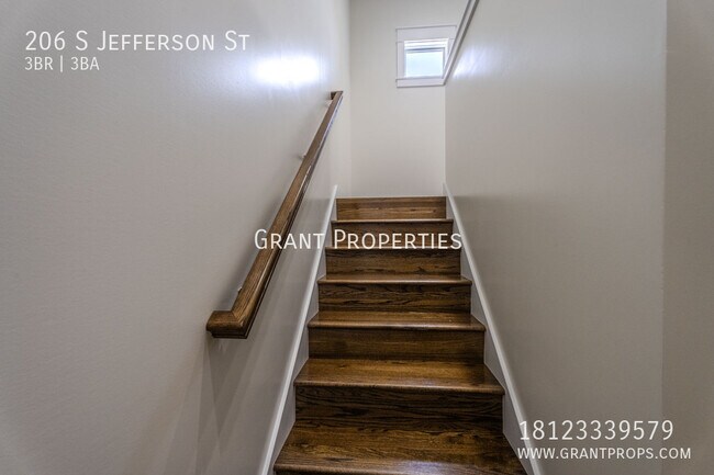 Building Photo - 206 S Jefferson St