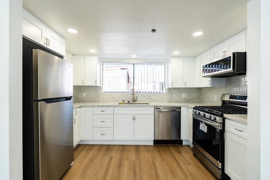 Building Photo - 123 S Roosevelt Ave