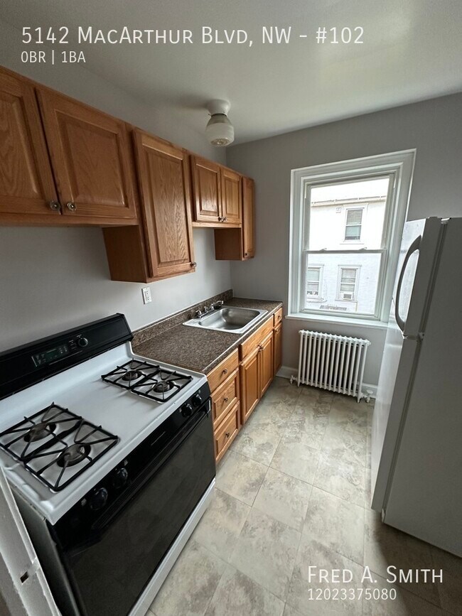 Building Photo - 5142 MacArthur Blvd