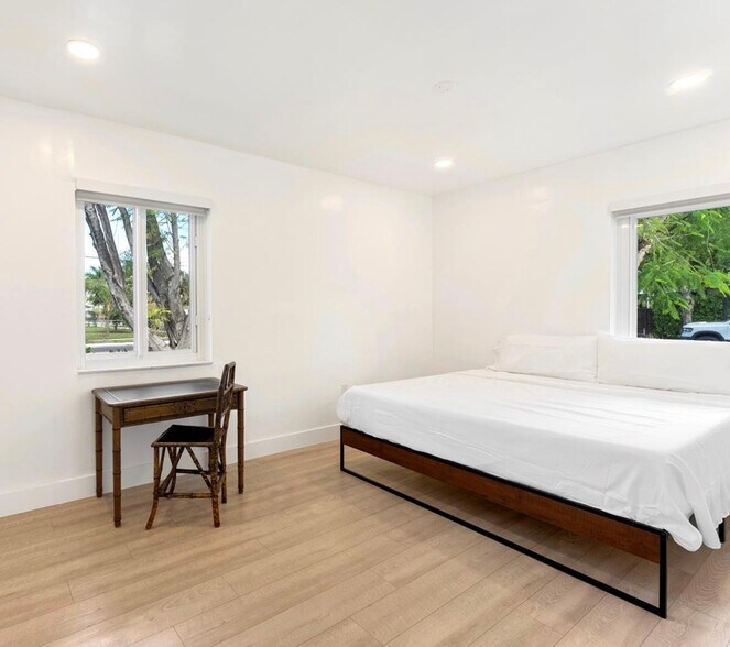 Building Photo - 810 NW 7th St