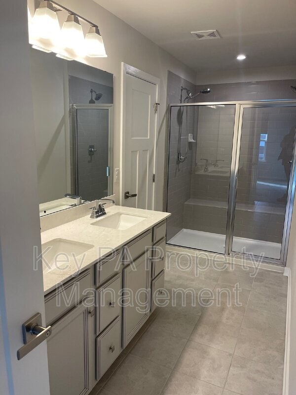 Building Photo - 205 Hibiscus Way