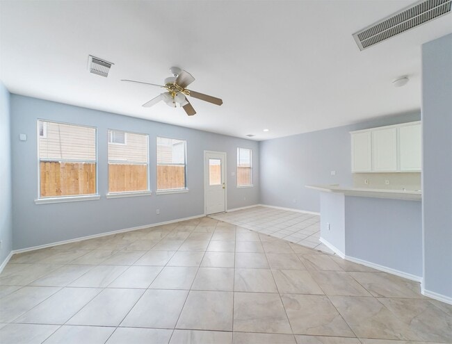 Building Photo - 16530 Cairngrove Ln