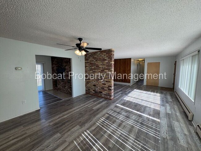 Building Photo - 5229 Silver Sage Dr